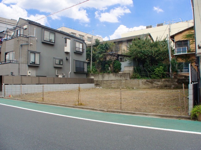 アクアグループ 物件販売実績写真 新宿区富久町　土地分譲　事業用地